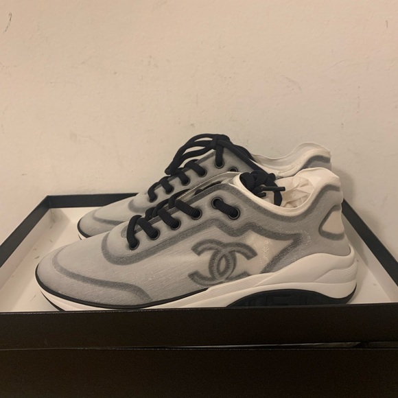 Chanel white and black mesh fashion sneakers - Picture 6 of 10